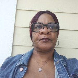 Meet your Posher, Joyce